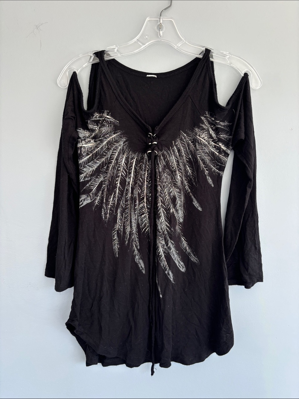 Black Cold-Shoulder Feather Print Women's Top